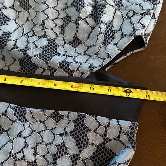 Alexis Maile Blue Lace Cutout Dress Sz small - Picture 7 of 8